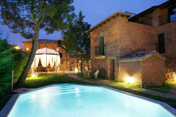 Пътят на Сантяго (Лукс закуска+вечеря+масаж в Сантяго)