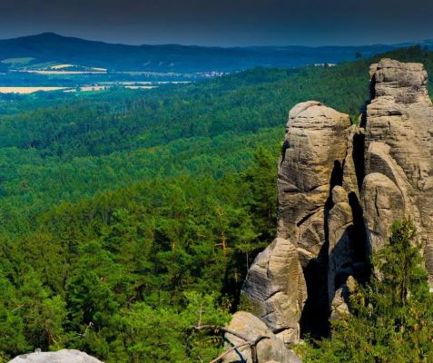 Настаняване по програма Прага - Чешки Рай: Долношльонските замъци и Вроцлав от София - 2026