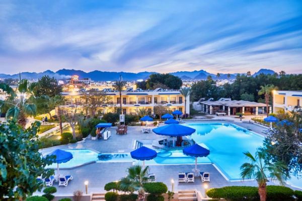CATARACT RESORT