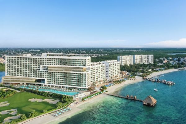 Dreams Vista Cancun Golf & Spa Resort